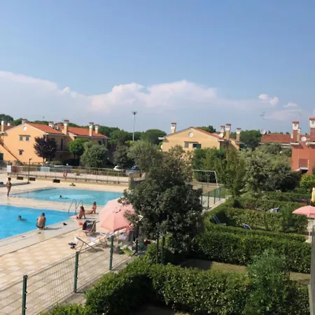 Sunny With Pool And Garden * Bibione