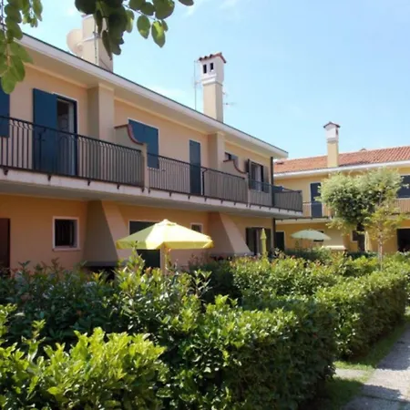 דירה Sunny Escape With Private Garden *