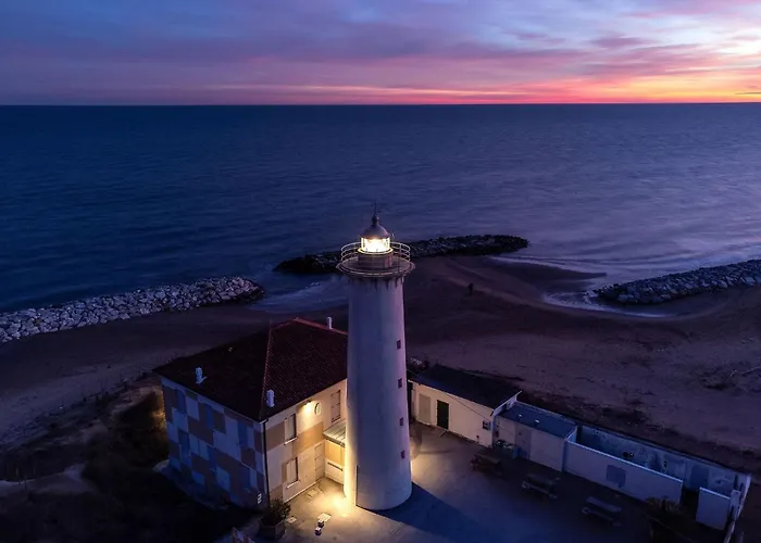 Sunny With Pool And Garden Lejlighed